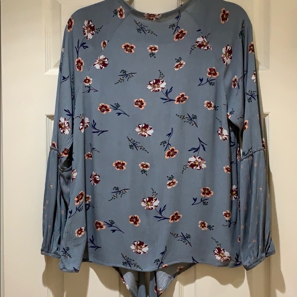 Perfect blouse - Picture 4 of 5